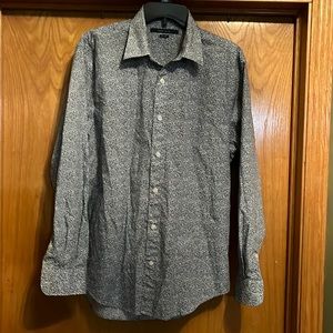 Perry Ellis men’s dress shirt